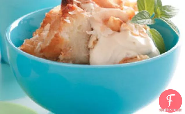 Pudim de pão de leitelho com Creme Fraiche de caramelo