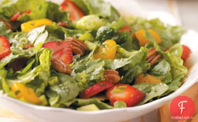 Salada de frutas e nozes