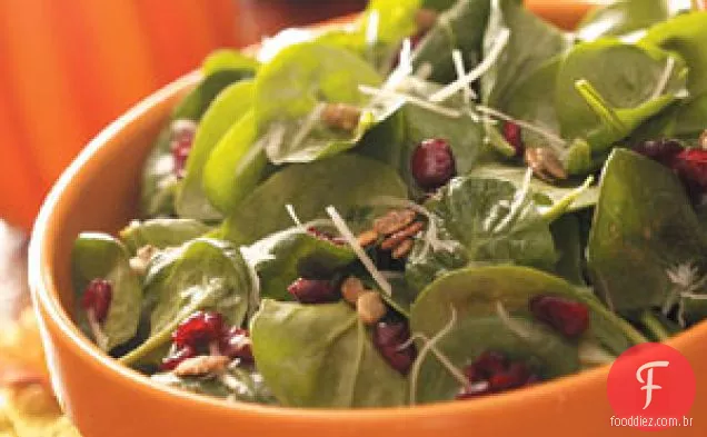 Salada De Espinafre Com Sementes De Abóbora