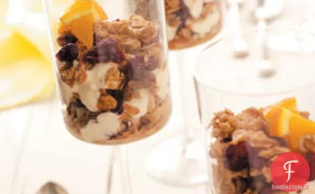 Parfaits De Iogurte De Granola