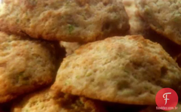 Deixe cair biscoitos com cebolinha