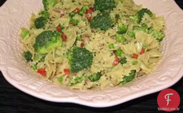 Salada De Macarrão Asiática