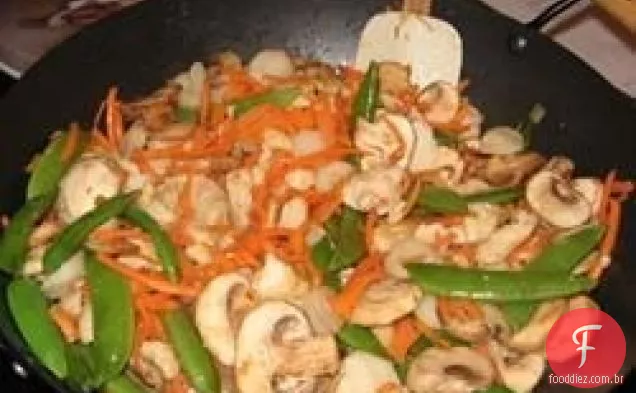 Frango com ameixa e gengibre