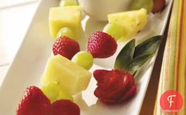 Espetos de frutas com molho sem Lactose