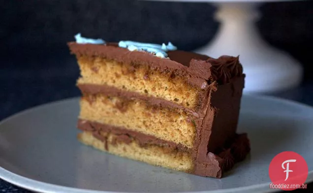 Bolo De Chiffon Espresso Com Cobertura De Fudge