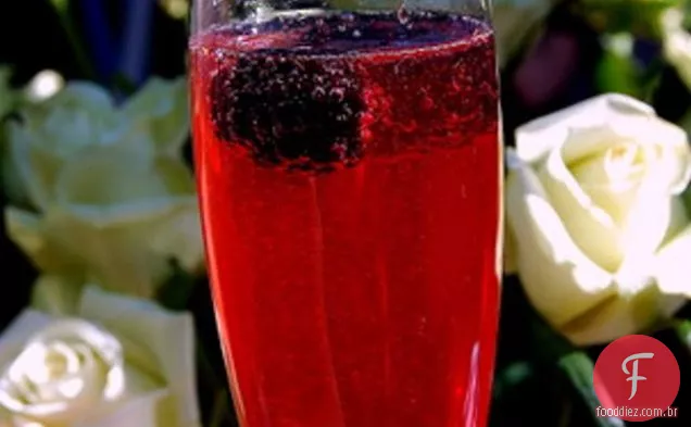 Cocktail De Champanhe Blackberry do Dia Das Mães