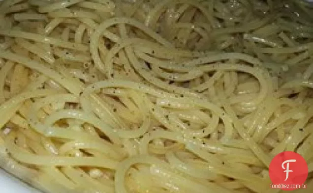 Massas alimentícias e alho