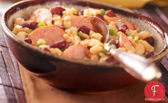 Salsichas e feijões com arroz