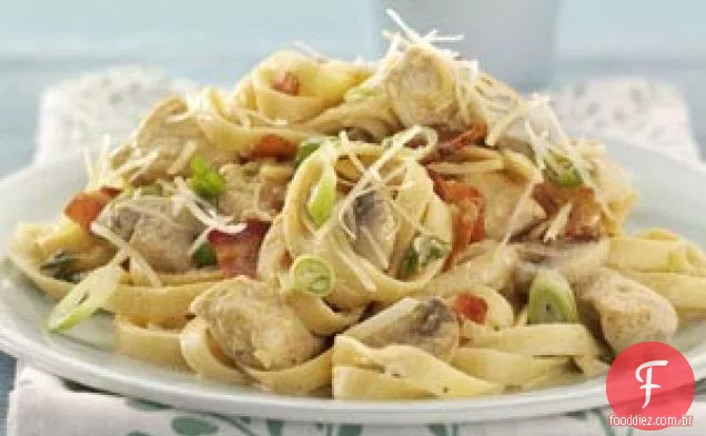 Frango Fettuccine Alfredo