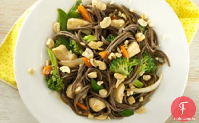 Frango Soba Noodle Toss