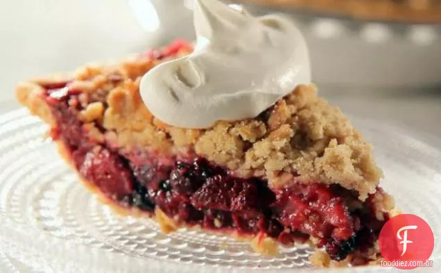 Torta De Baga tripla com cobertura de migalhas crocantes de Granola