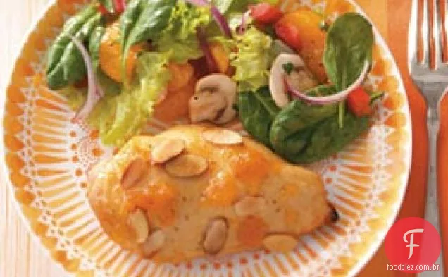 Peitos De Frango De Damasco E Amêndoa