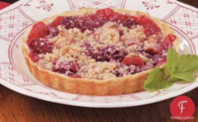 Tartes De Maçã E Framboesa Com Cobertura De Migalhas