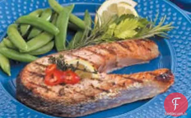 Bifes De Salmão Grelhado Com Erva-Cidreira