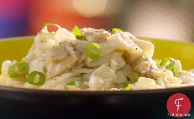 Speedy Tuna Noodle Skillet