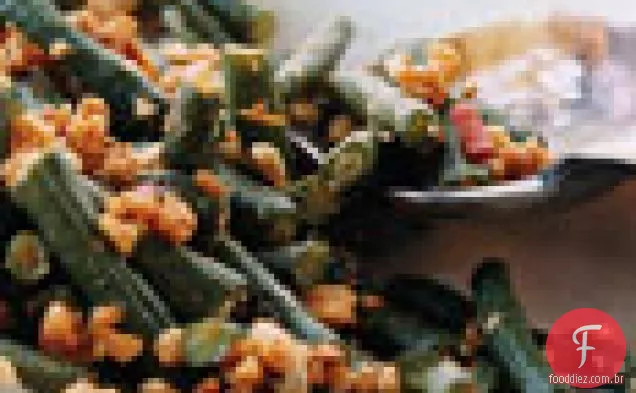 Feijão longo Chinês frito picante com amendoim