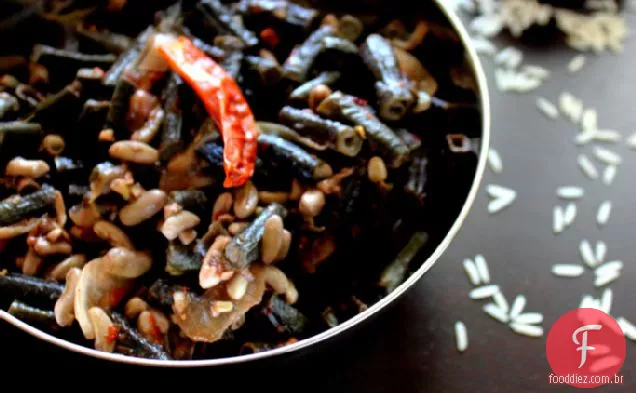 Feijão Stirfry De Kerala-Payar Mezhukkupuratti