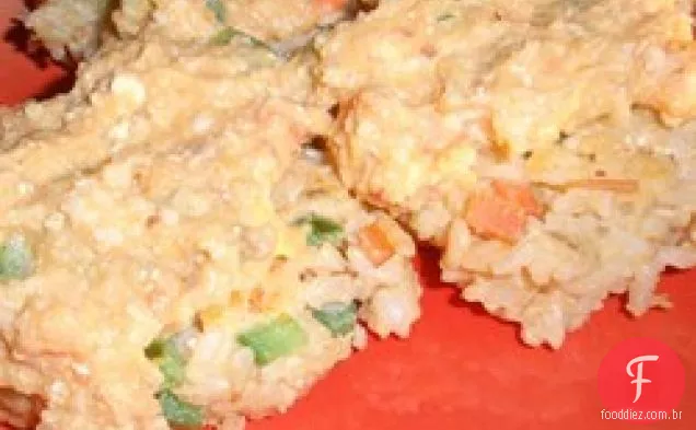 Bolos de arroz dourados com molho de batata-doce e gengibre