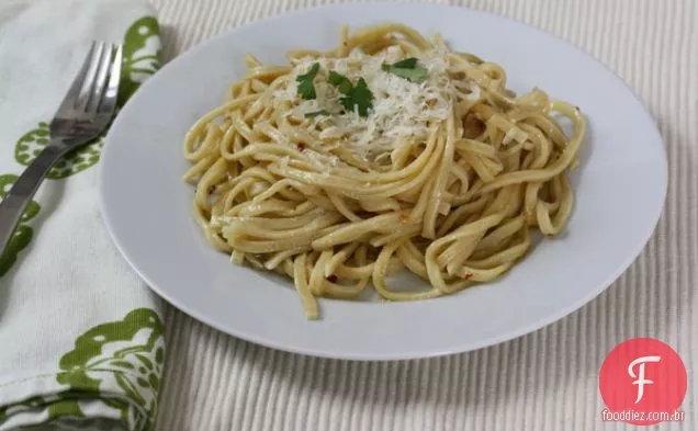Linguine Aglio E Olio Con Acciuga