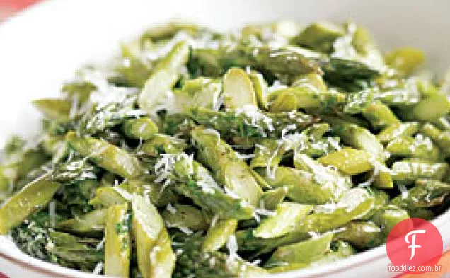 Espargos Salteados Com Manteiga E Parmesão