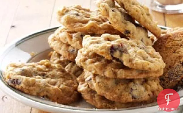 Biscoitos De Aveia Com Chocolate E Cereja