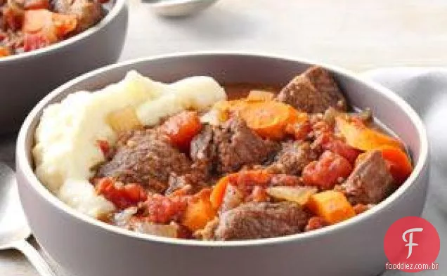 Ensopado de carne do amante do alho