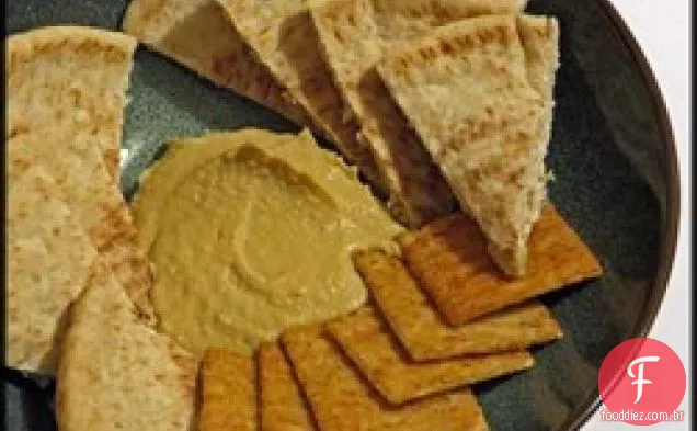 Hummus de Wasabi e molho de soja