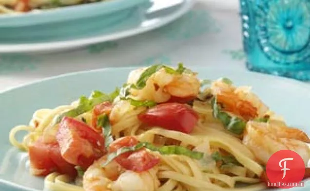 Tomate Camarão Fettuccine