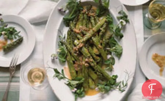 Espargos Grelhados Com Vinagrete De Chalota Caramelizada