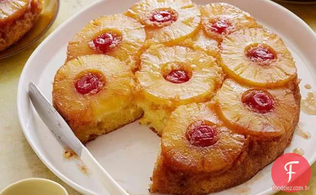 Bolo De Grão Invertido De Ananás