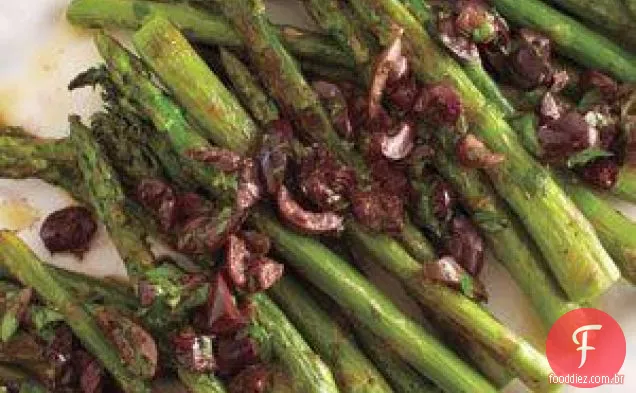 Espargos Assados Com Receita De Vinagrete De Azeitona