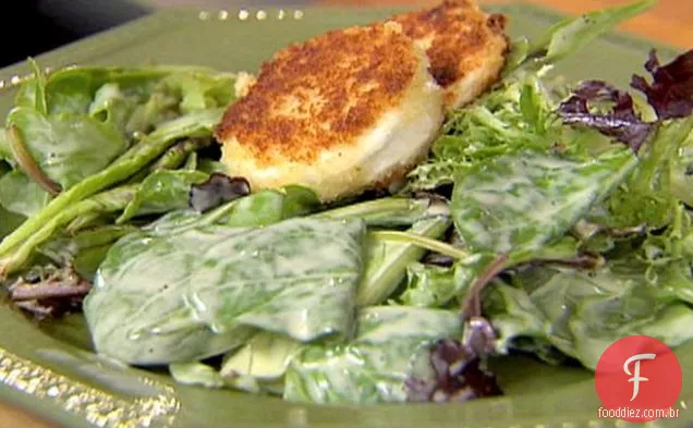 Salada com queijo de cabra quente