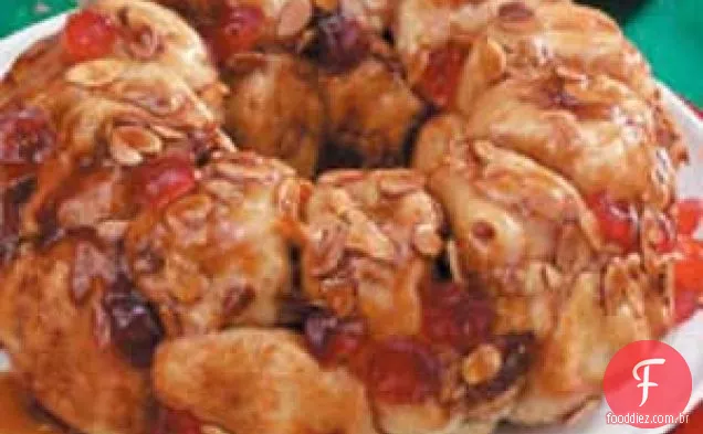 Pão De Amêndoa E Cereja
