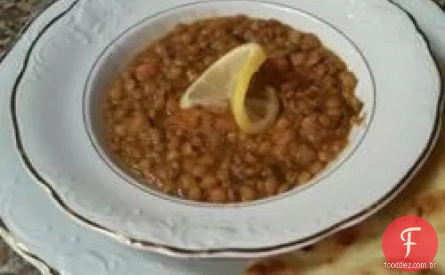 Sopa de lentilha com limão