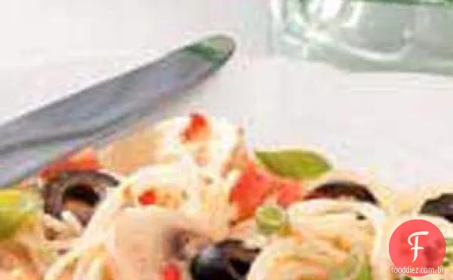 Salada de esparguete com molho italiano