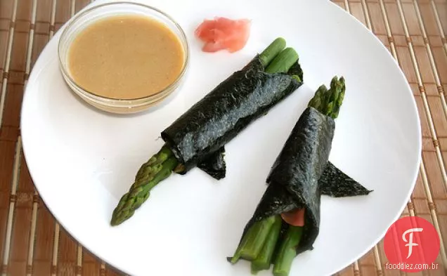 Espargos Com Molho De Miso