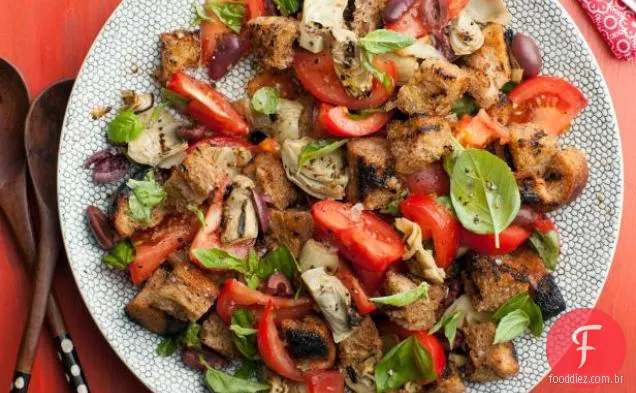 Alcachofra e tomate Panzanella