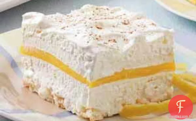Lemon Schaum Torte