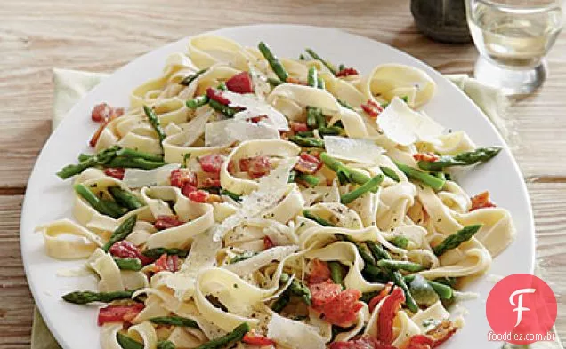 Fettuccine-and-aspargos al Burro