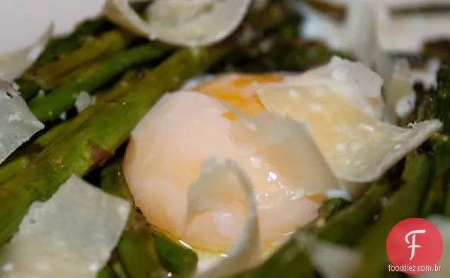 Espargos Torrados Com Ovo Sous Vide