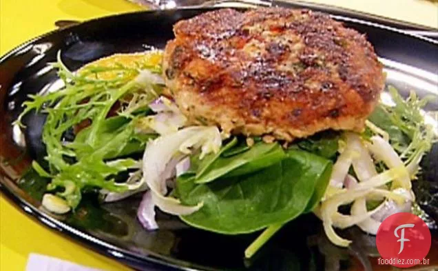 Salada De Bolos De Salmão