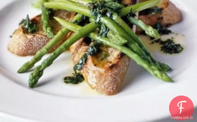 Espargos Com Estragão Salsa Verde