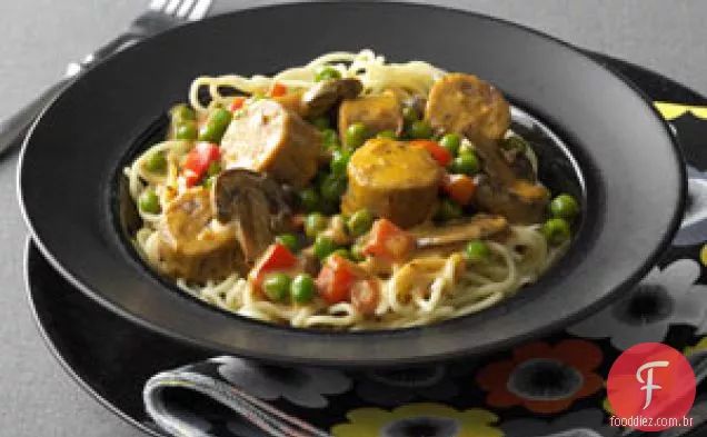 Massa cremosa de Chipotle com salsicha