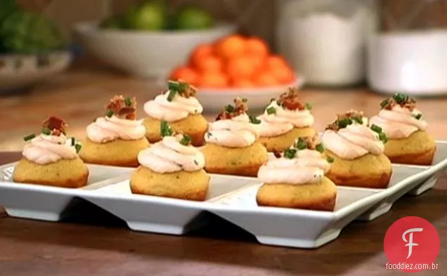 Muffins de milho com Bacon e cobertura de Cream Cheese