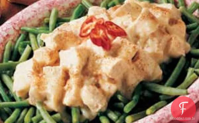 Creme de frango sobre feijão
