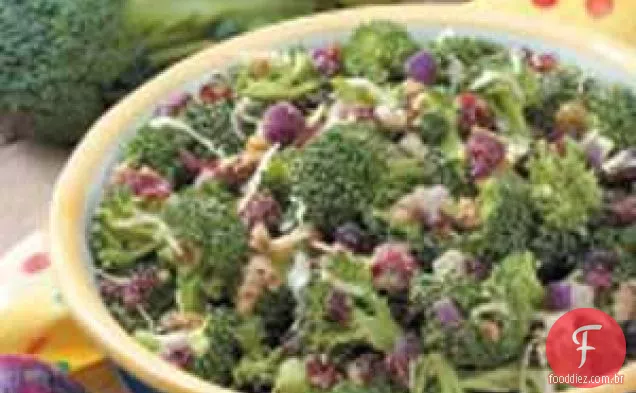 Salada De Brócolos Ao Curry
