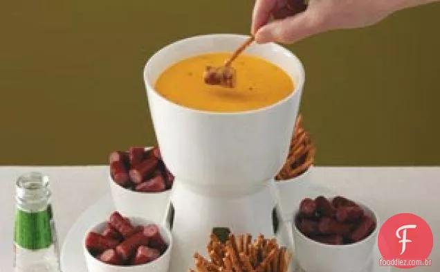 Fondue De Cerveja E Cheddar