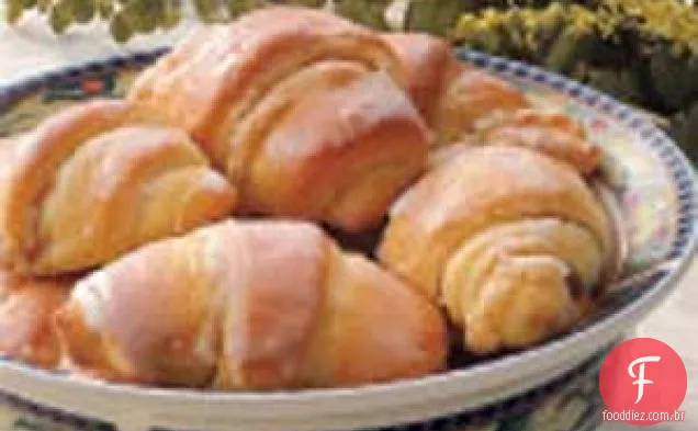 Butterhorns De Amêndoa