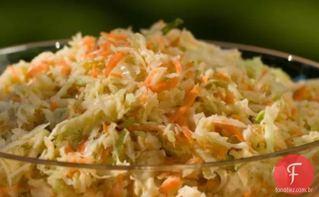 Salada de repolho doce e picante