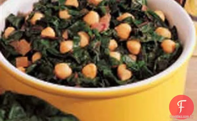 Salada quente de feijão e acelga